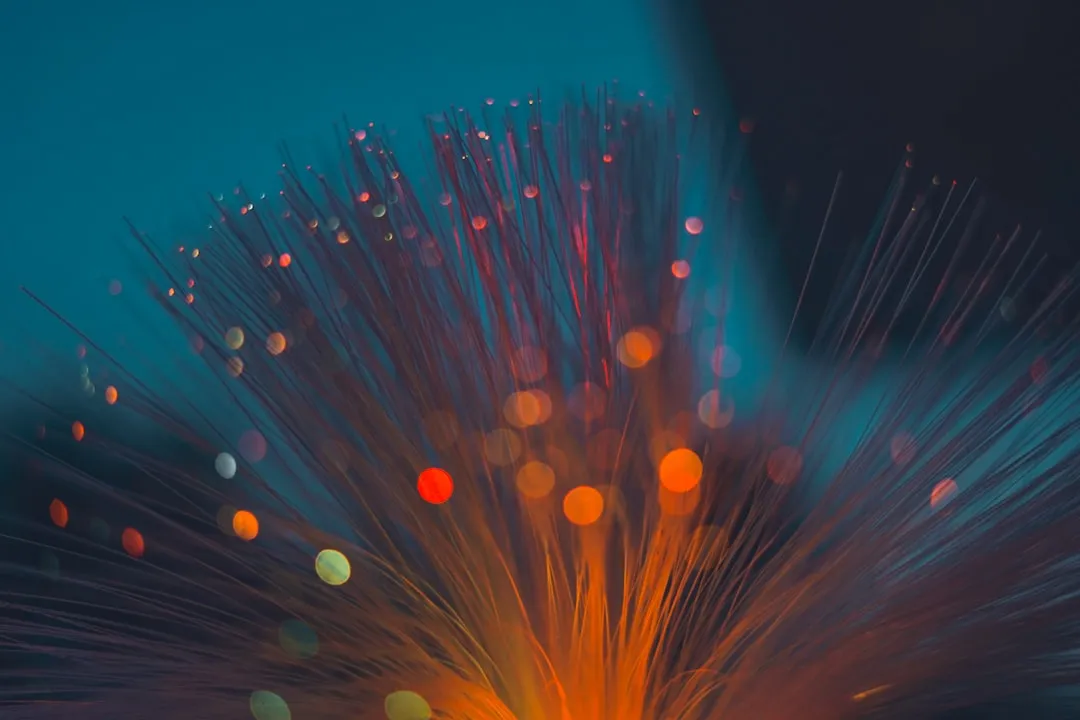 国产与进口传感器性能对比:思维涌流科技实测数据解读